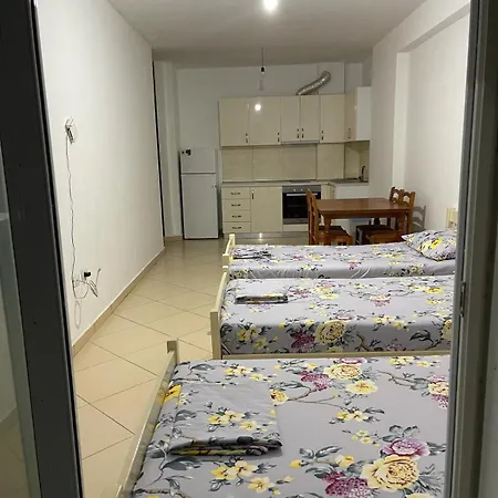 Alket Apartment *